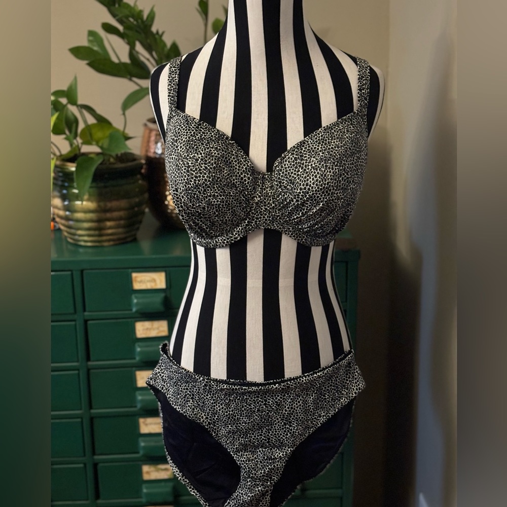 Freya Endless Summer Plunge 32G M Black White Confetti Medium